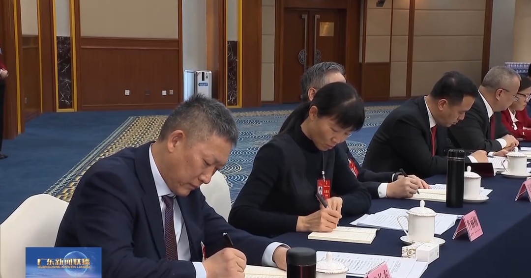 20240306-3-全国人大代表李长东：加快发展方式绿色转型，，，，，，，助力实现“双碳”目标.png